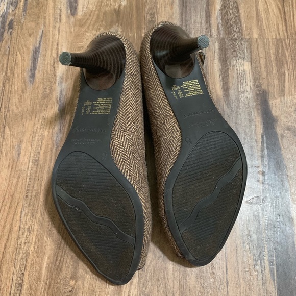 Predictions Pumps - Picture 4 of 5